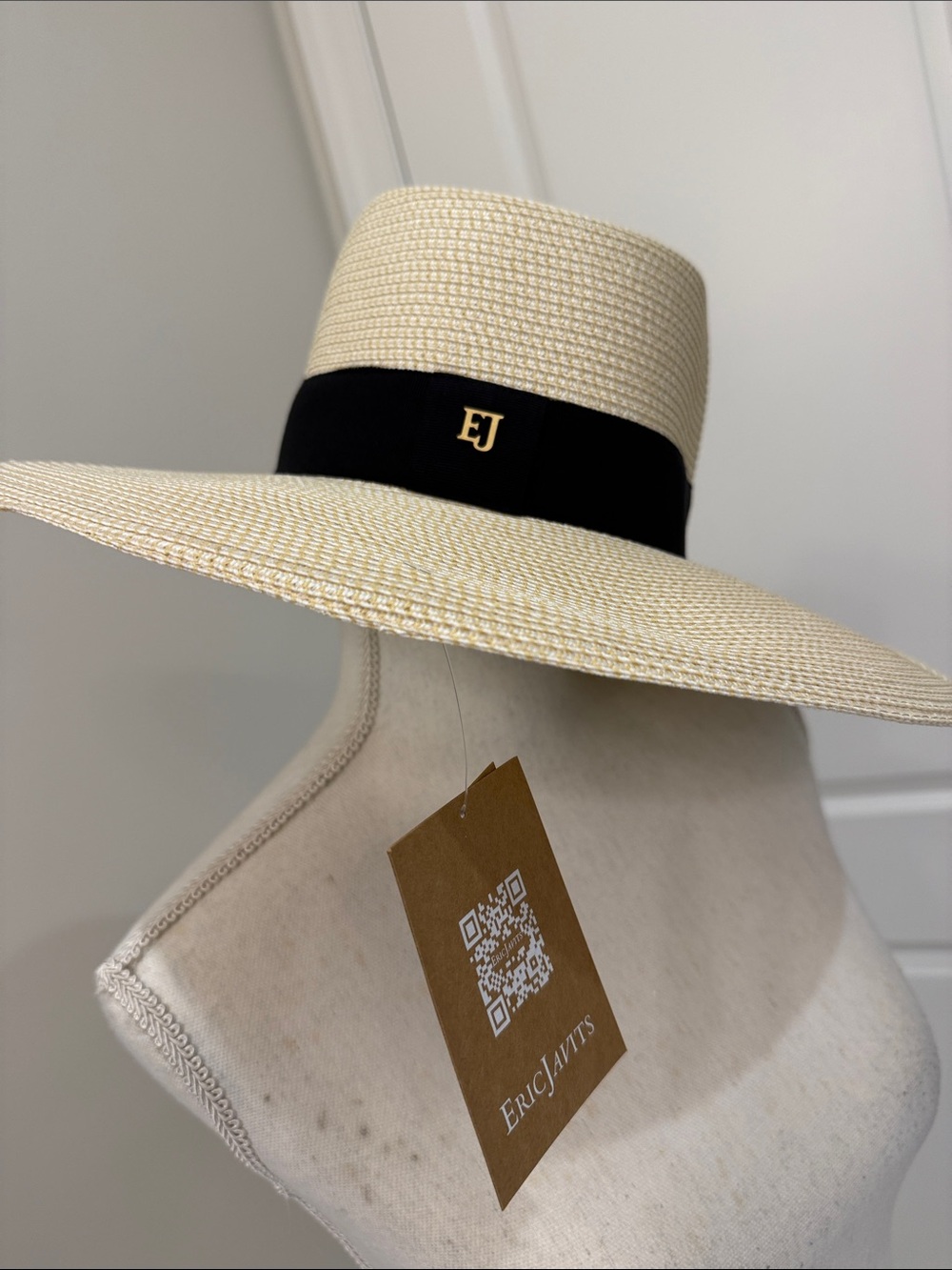 Eric Javits Daphne Natural Straw Wide-Brim Hat with Black Band - Picture 3 of 5